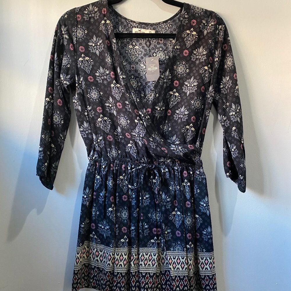 NWT Hollister Black 3/4 SleeveLength Floral Romper